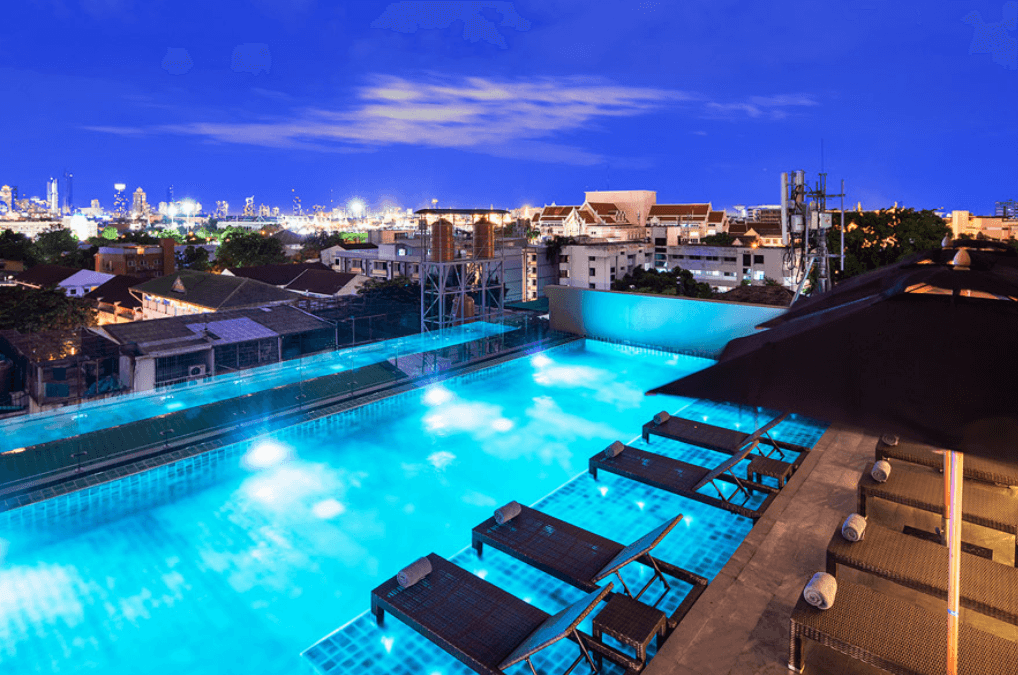 infinity pool bangkok barato