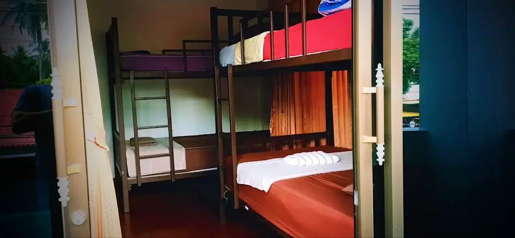mejores hostels koh phangan