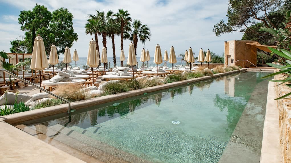 Beach club cerca de Barcelona