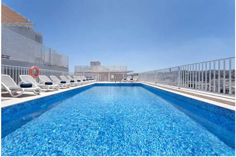 Hotel barato con piscina infinita Malta Hotel Argento – St. Julian's