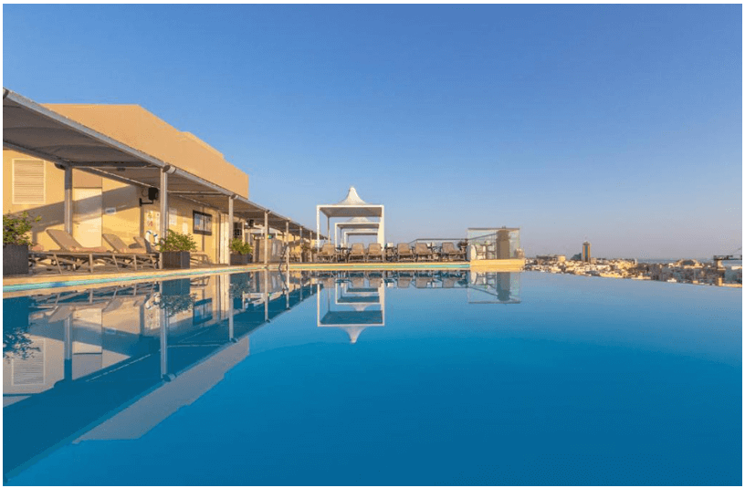 Infinity Pool del AX The Palace en Sliema