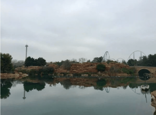 Lo bueno de visitar PortAventura con lluvia