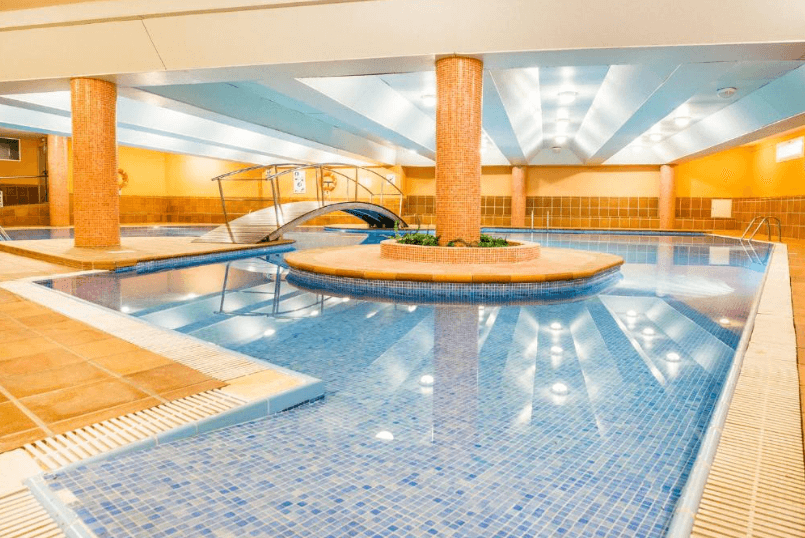 Piscina interior y Spa Hotel Jaime I Salou