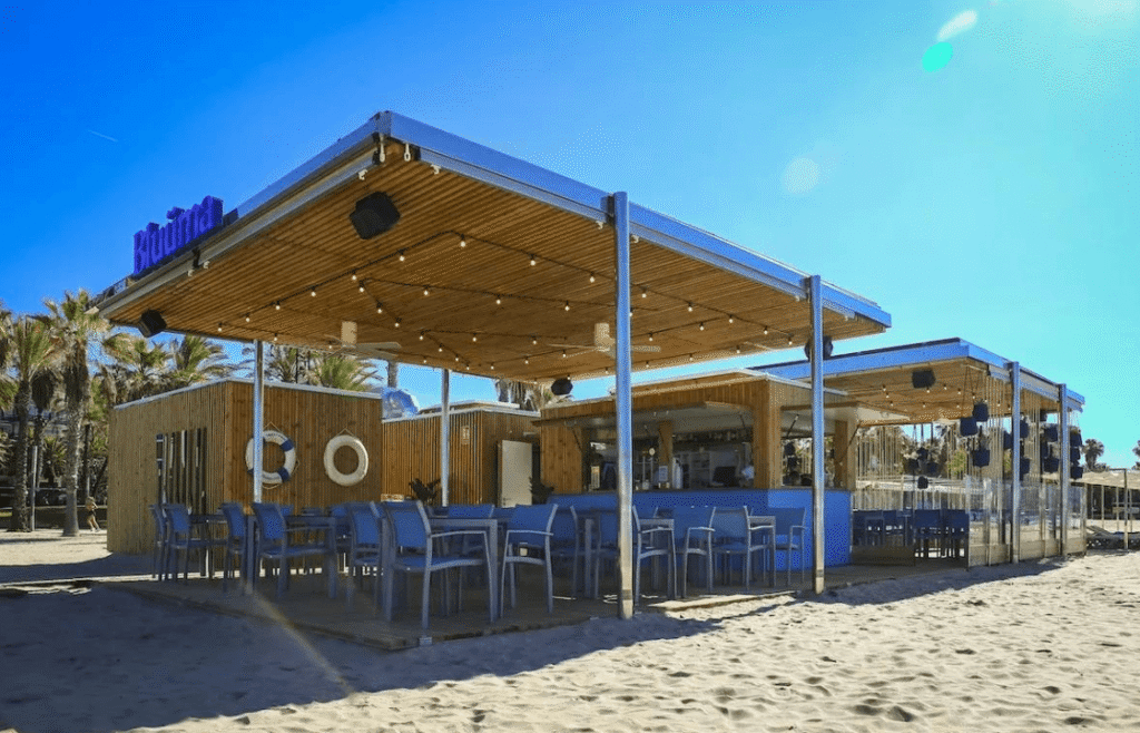 Bluüma Beach Bar uno de los mejores sitios para ver el atardecer