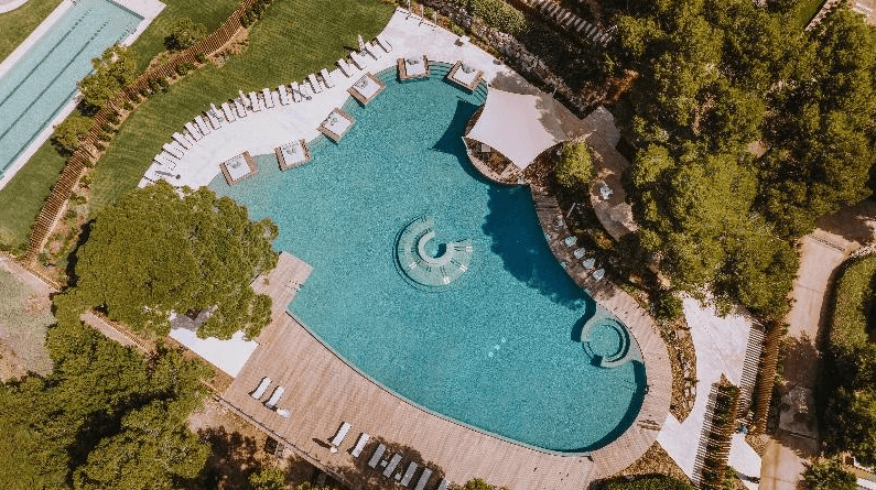 INFINITUM Beach Club el beach club más exclusivo de Salou
