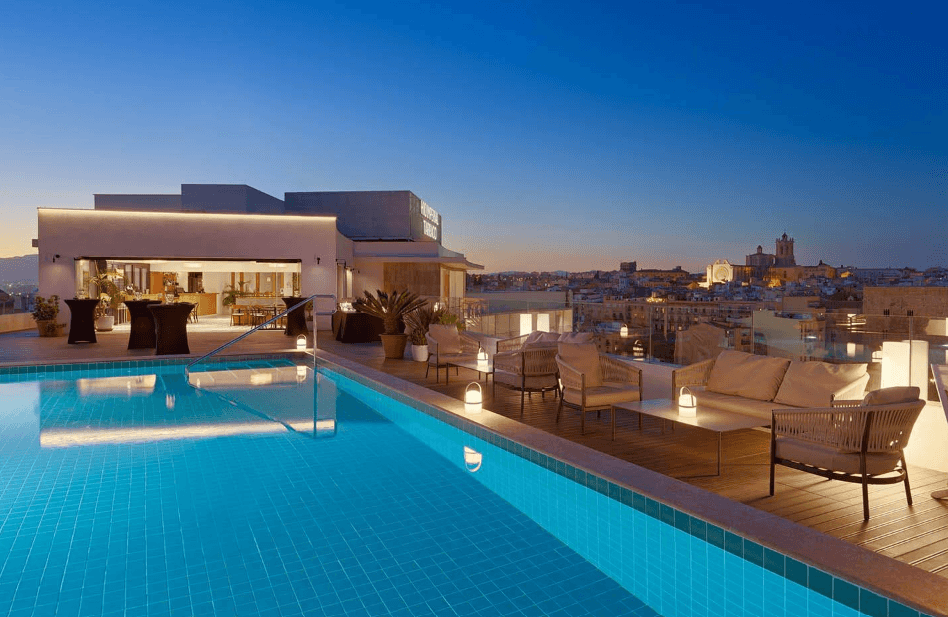 Piscine à débordement de Tarragone
